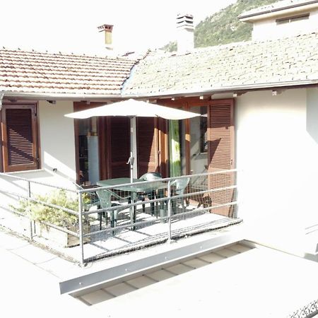 Casa Avezza Omegna Quarto foto